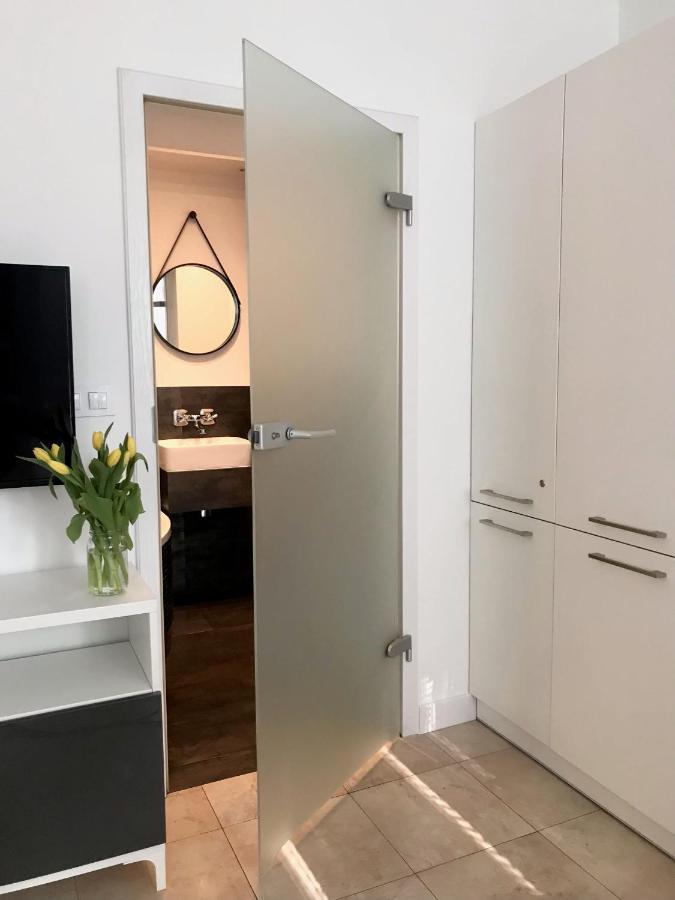 Klimatyczny Apartament Pod Ratuszem -Ul. Slaska 2 Czestochowa Ngoại thất bức ảnh